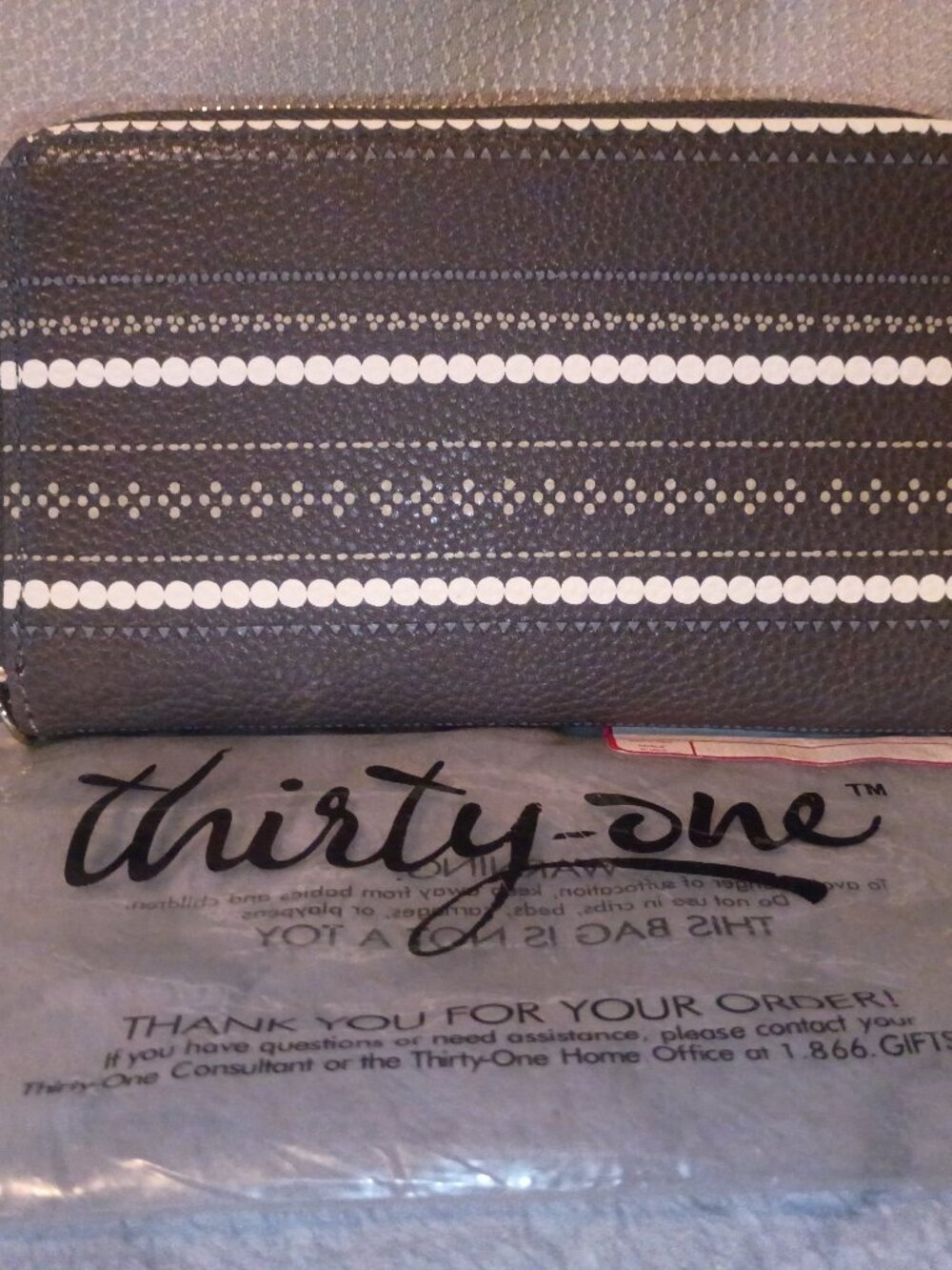 NIP Thirty-One All About the Benjamins Wallet - Patterned Charcoal & Polka Dot